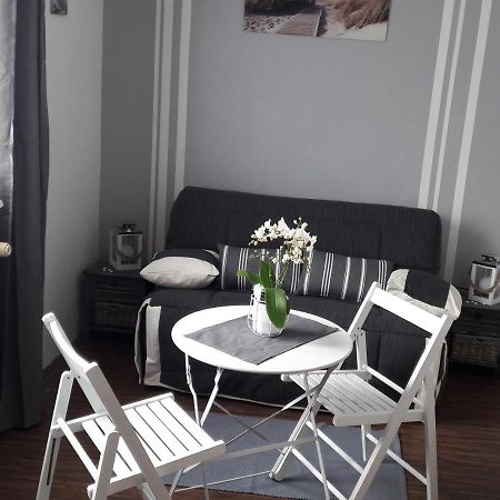chambre d'hôte - La ruche des Bleuets Mulsanne Extérieur photo