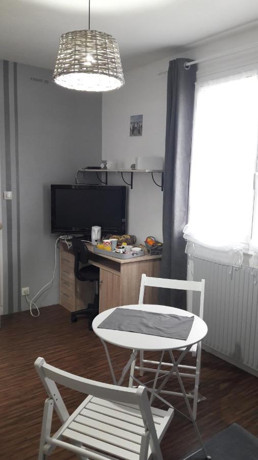 chambre d'hôte - La ruche des Bleuets Mulsanne Extérieur photo